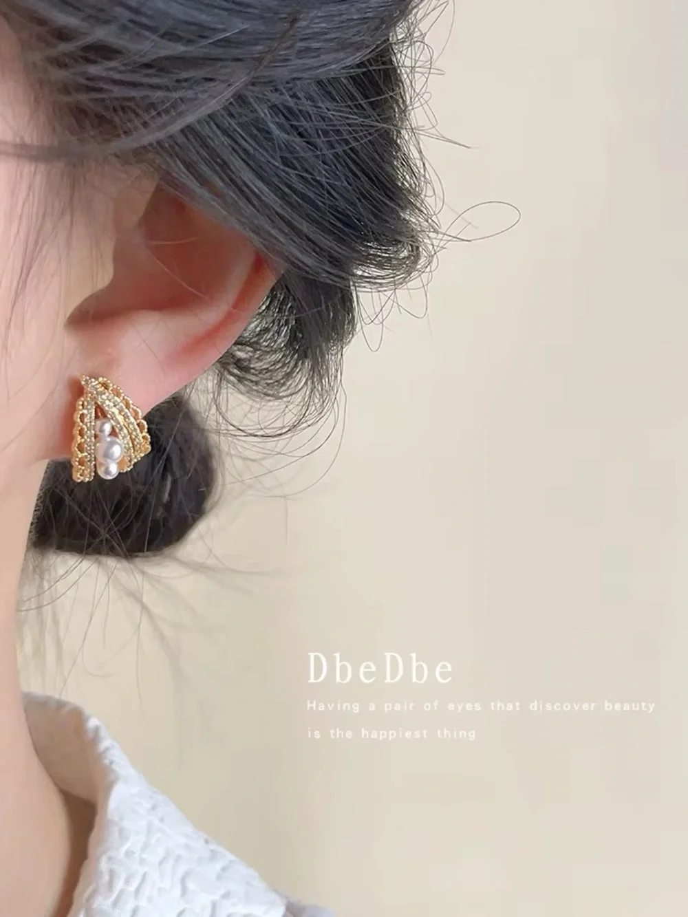 *** High Quality Gold Pearl Cluster Stud Earrings - Elegant Women Jewelry